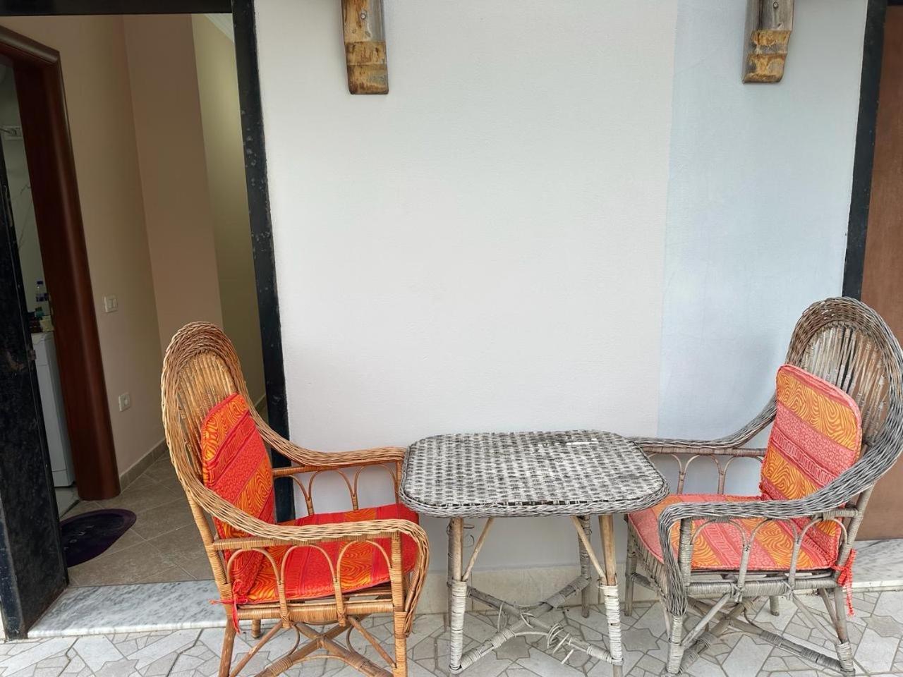 Sunset Sea View - Beachfront Balcony - Ac - Wifi Durres Exterior photo
